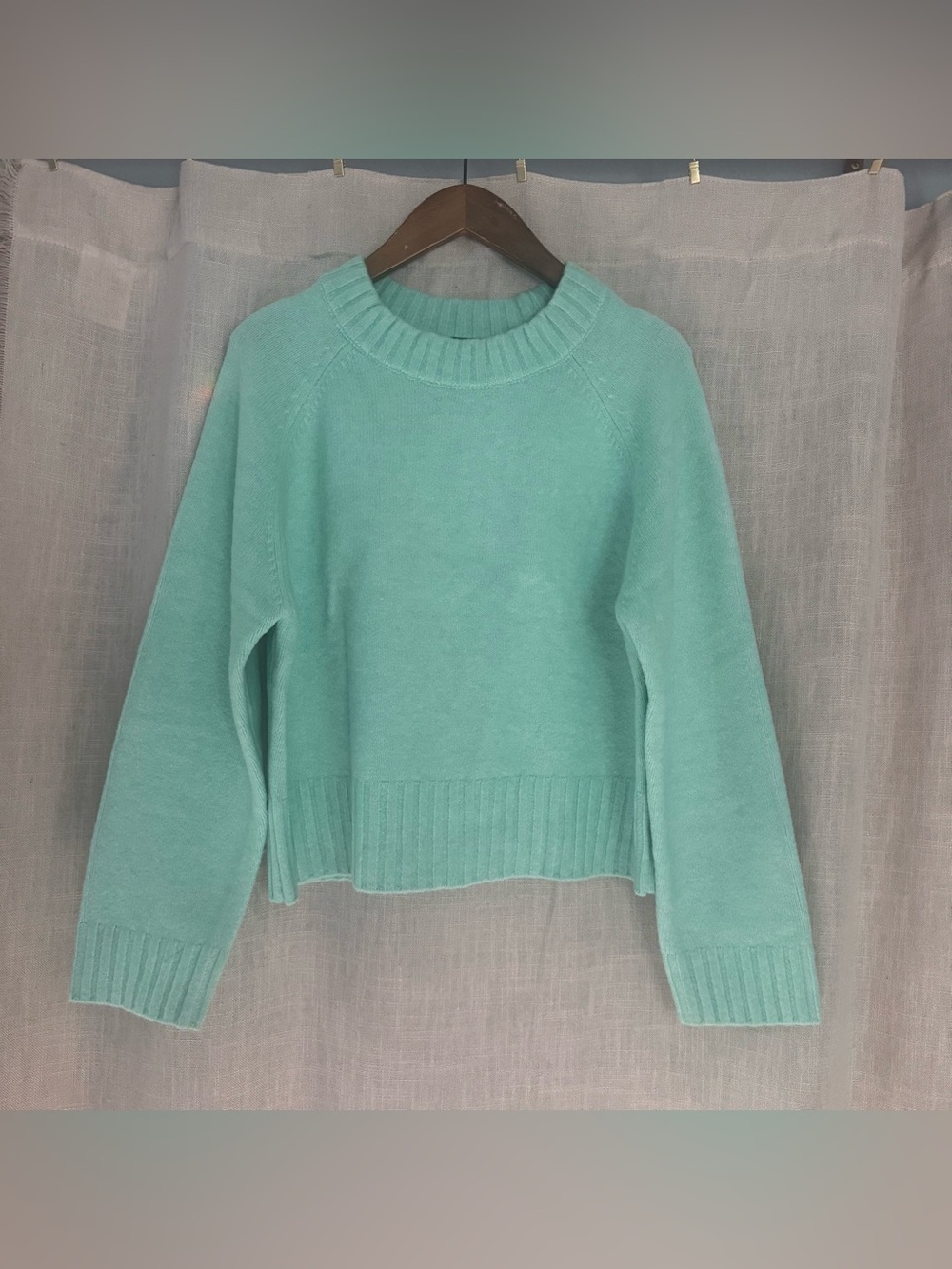 French Connection Tiffany blue Turquoise soft basic sweater size large
